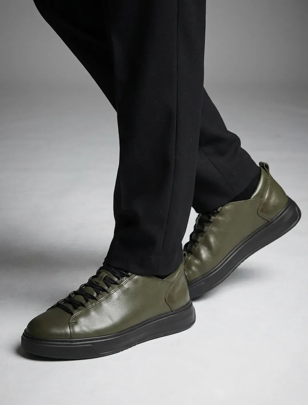 Men's Minimalist Olive Leather Sneakers | Premium Low-Top Urban Trainers