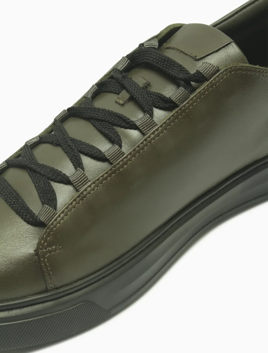 Men's Minimalist Olive Leather Sneakers | Premium Low-Top Urban Trainers